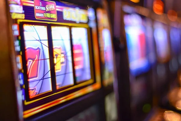 Blackjack betting interface and card display